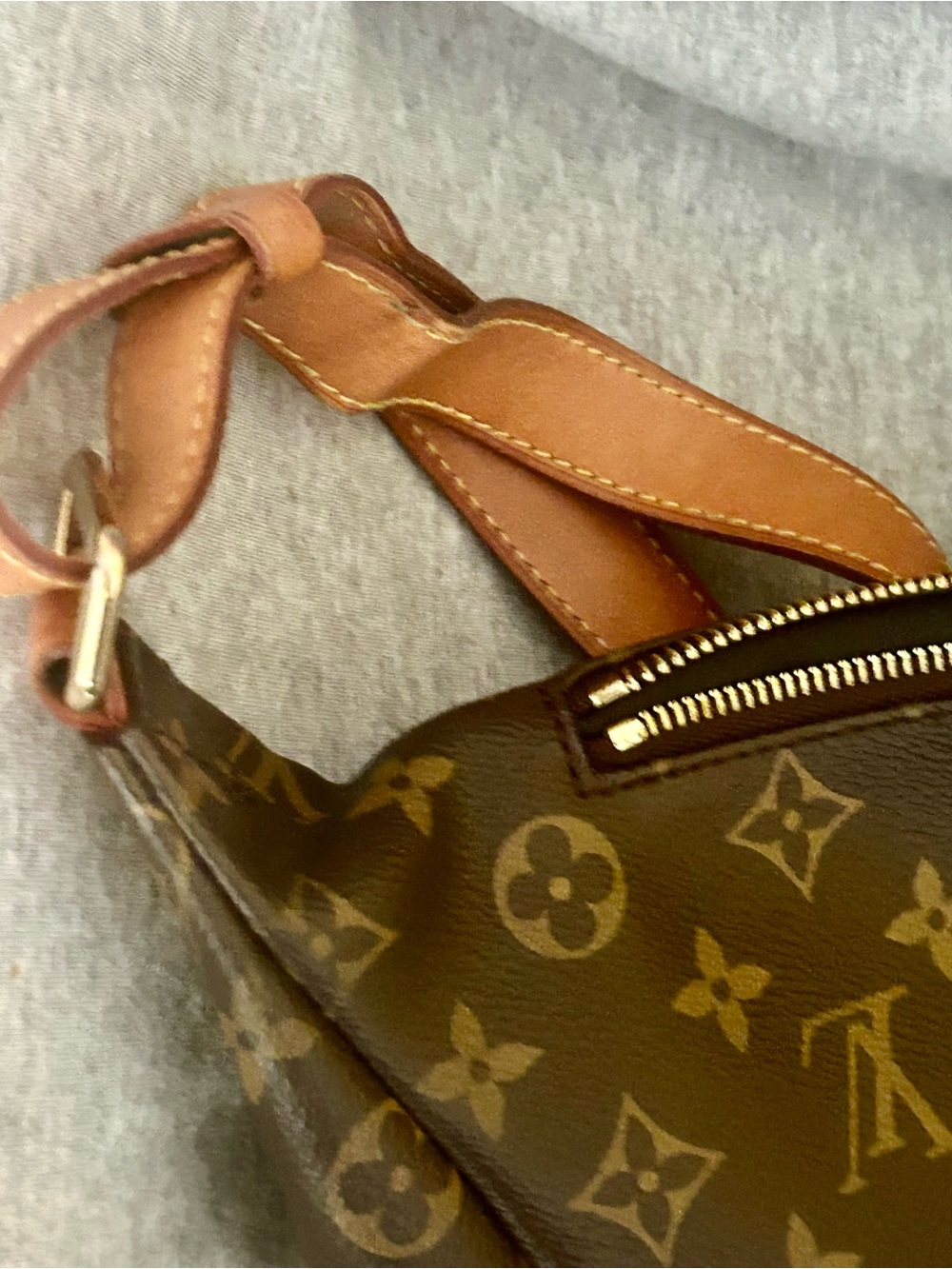 Louis Vuitton Monogram Canvas Crossbody Bag in Brown with Tan Trim - Picture 11 of 12